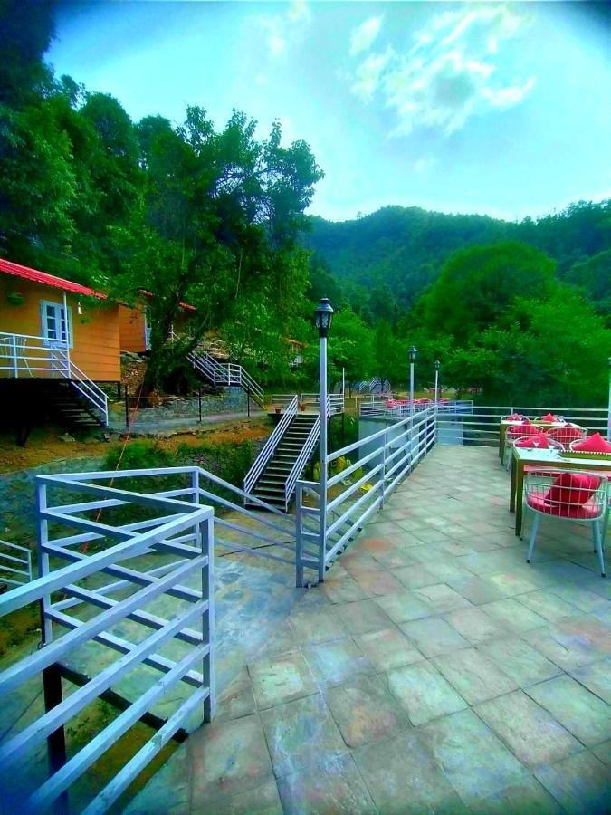 Aamod At Shoghi Luxury Cottage Resort Shimla Exterior photo